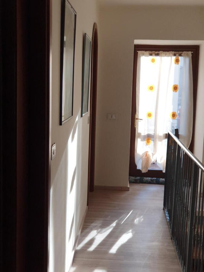 B&B Il Pettirosso Malonno Bagian luar foto