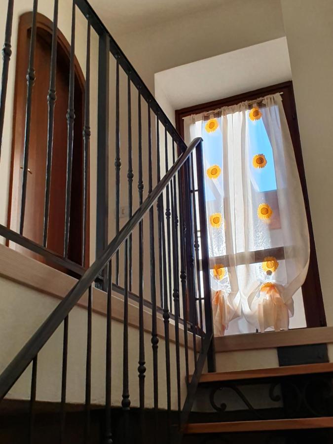 B&B Il Pettirosso Malonno Bagian luar foto