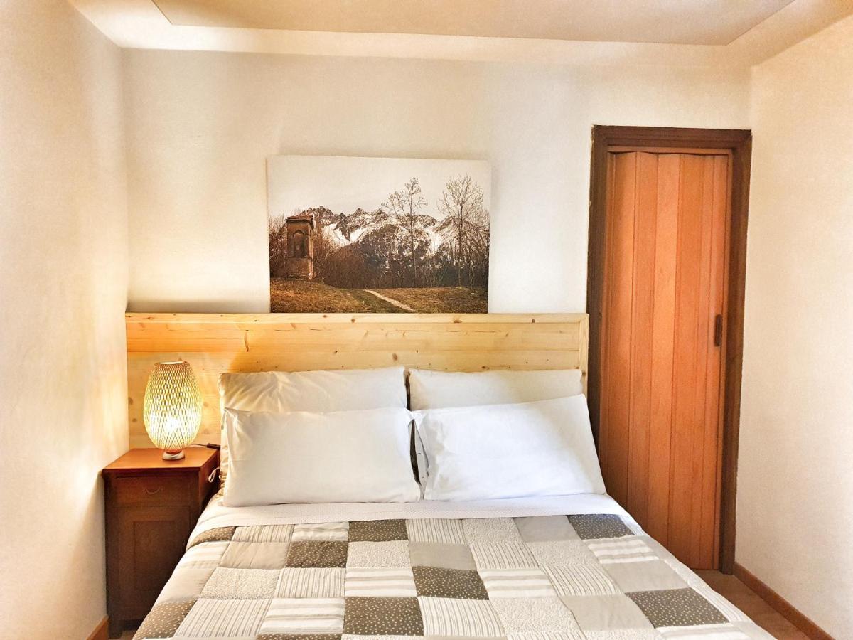 B&B Il Pettirosso Malonno Bagian luar foto