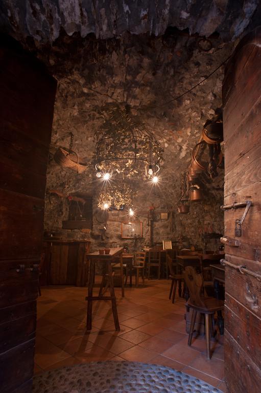 B&B Il Pettirosso Malonno Bagian luar foto